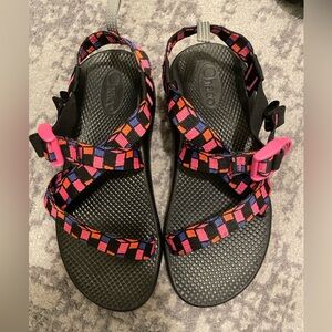 Chaco how hiking waterproof Women's Classic Sandals.